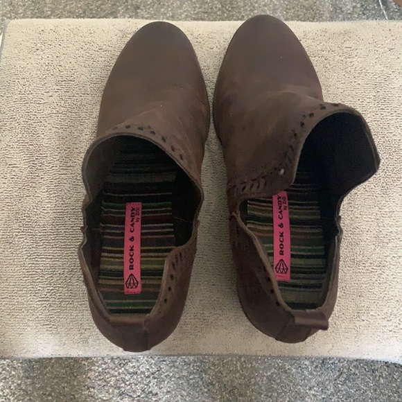 Booties - Picture 4 of 7